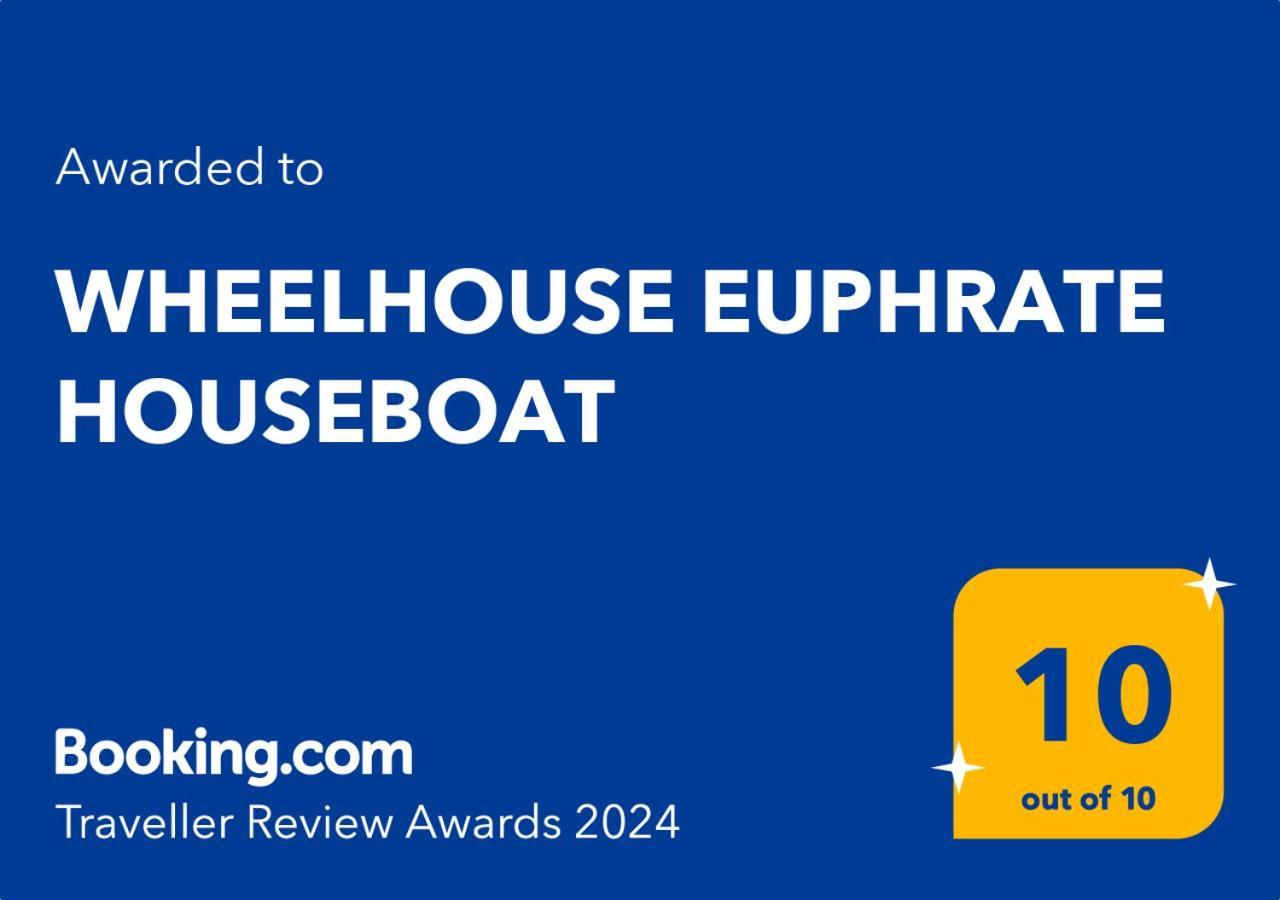 Bed and Breakfast Wheelhouse Euphrate Houseboat Diemen Экстерьер фото